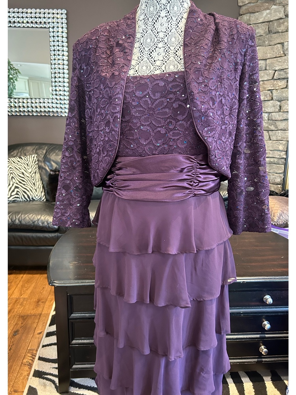 Elegant Purple Tiered Ruffle Evening Dress Mother of the Bride - Picture 3 of 8